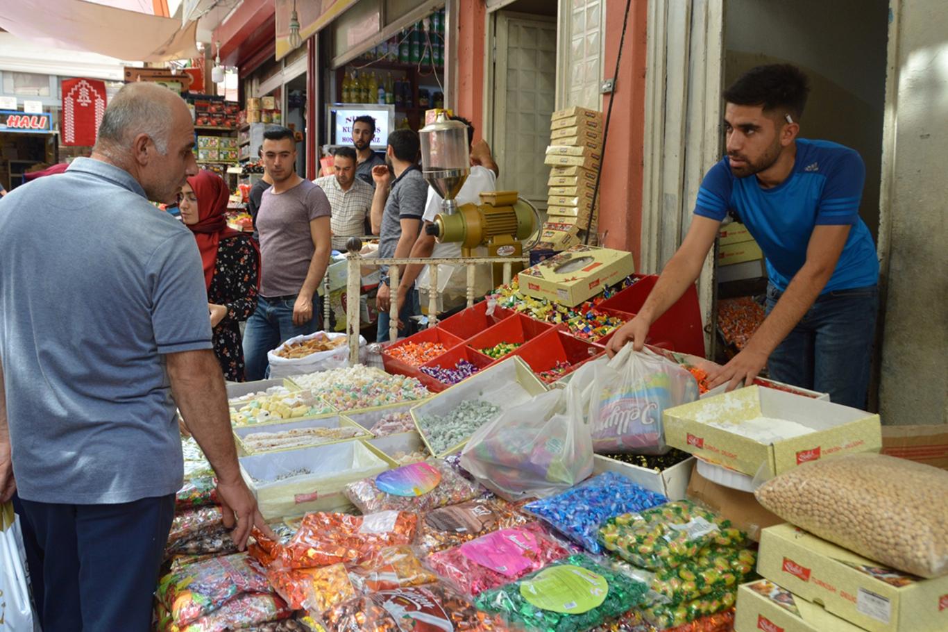 Esnaf bu bayramda da umduğunu bulamadı Esnaf bu bayramda da umduğunu bulamadı